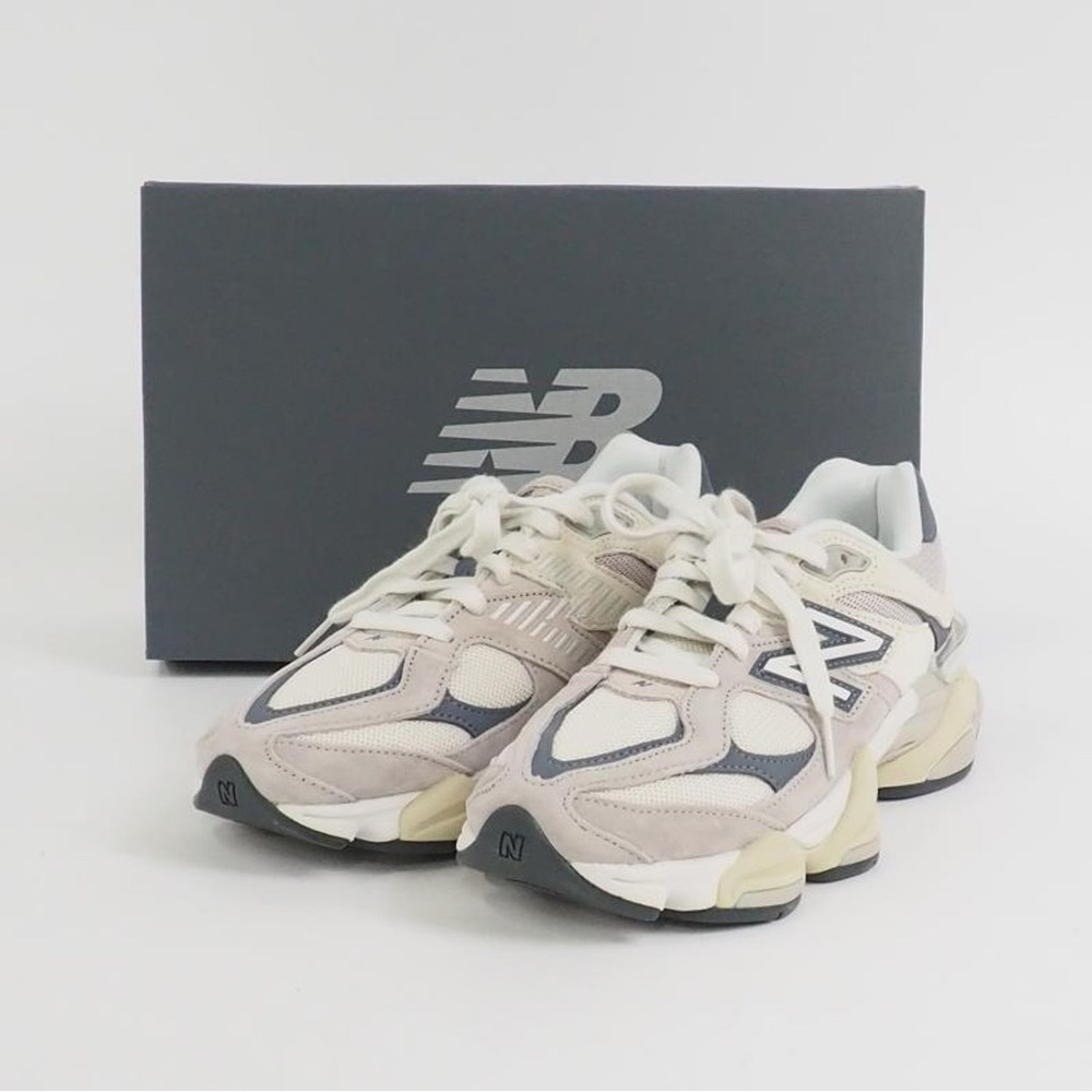 New balance u9060 eeb  size us 6 white